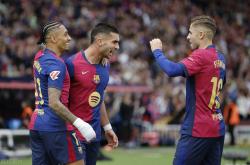 半岛体育课程-包含巴塞罗那队主场不敌拉科鲁尼亚，前景堪忧的词条