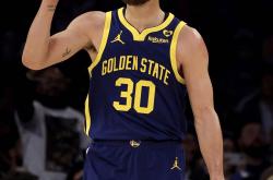 半岛体育活动-世界顶级篮球巨星将登陆国内赛场，引发球迷狂热的简单介绍