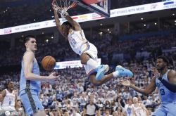 灰熊击败国王，莫兰特76秒狂砍7分