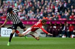 半岛体育登录-柏林赫塔队主场告捷，斩获三分