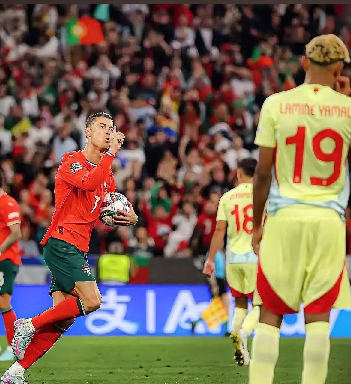 荷兰队在对阵西班牙的比赛中斩获胜利 荷兰队在对阵西班牙的比赛中斩获胜利