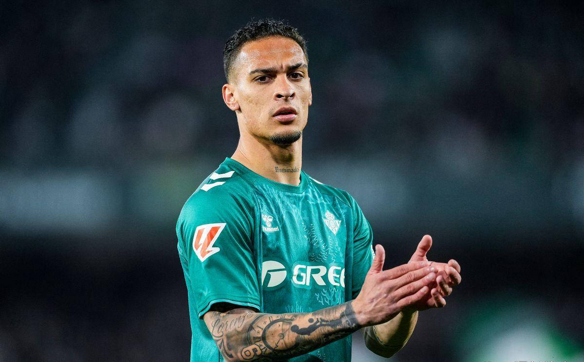 曼联球员状态神勇,完美发挥的简单介绍 曼联球员状态神勇,完美发挥的简单介绍