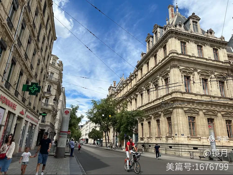 关于里昂遭遇困难，欧洲之旅无限沮丧！的信息