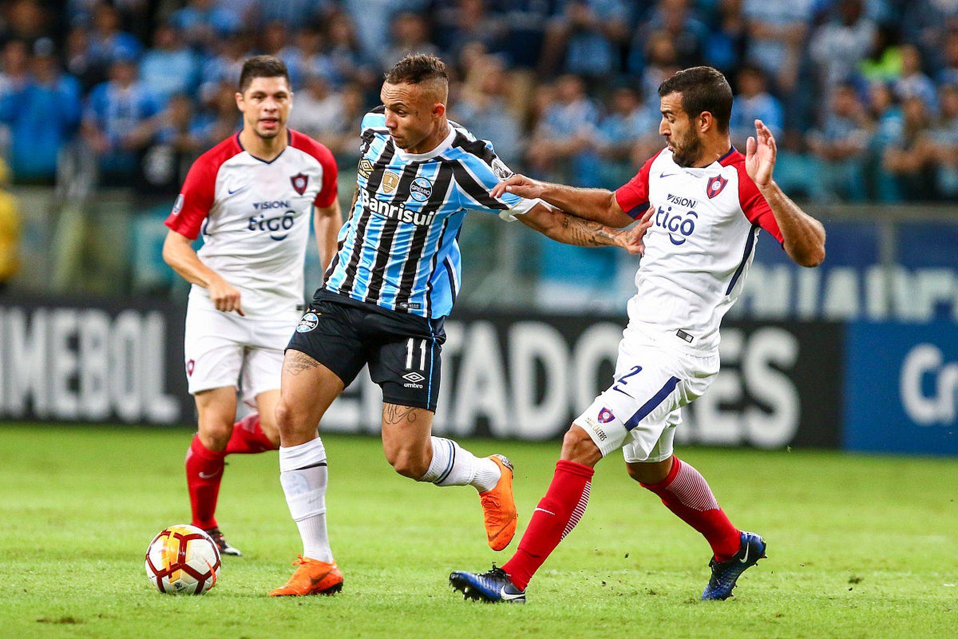 纽伦堡客场大胜法兰克福，德甲重返之路再添动力的简单介绍