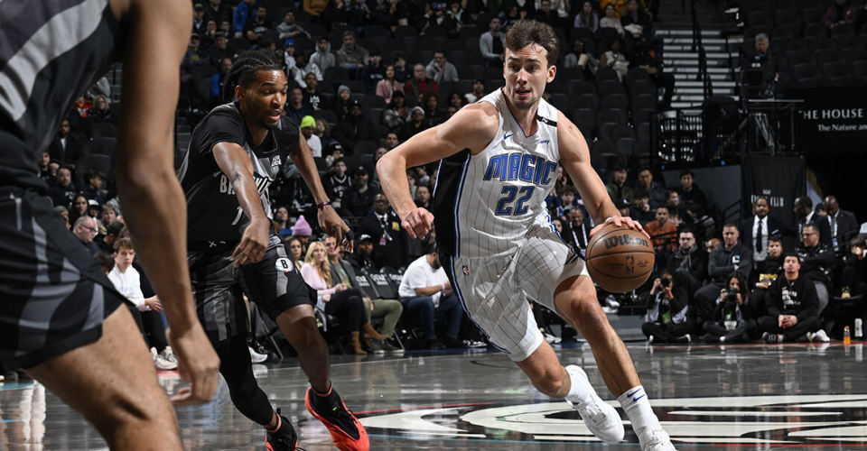 步行者豪取六连胜，篮网遭遇逆转