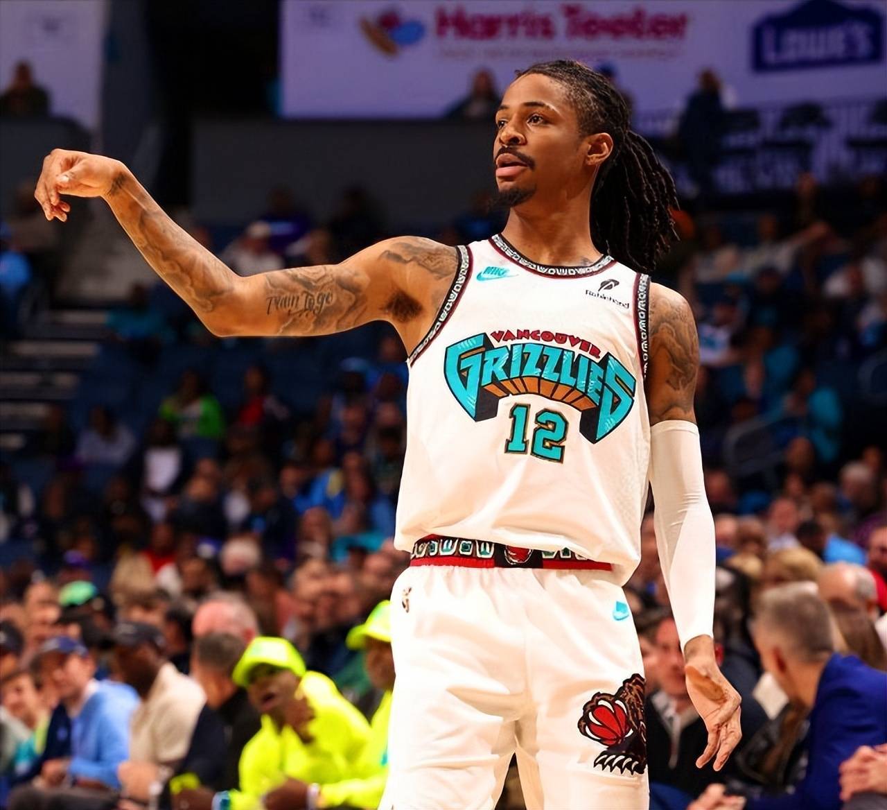 灰熊击败国王，莫兰特76秒狂砍7分