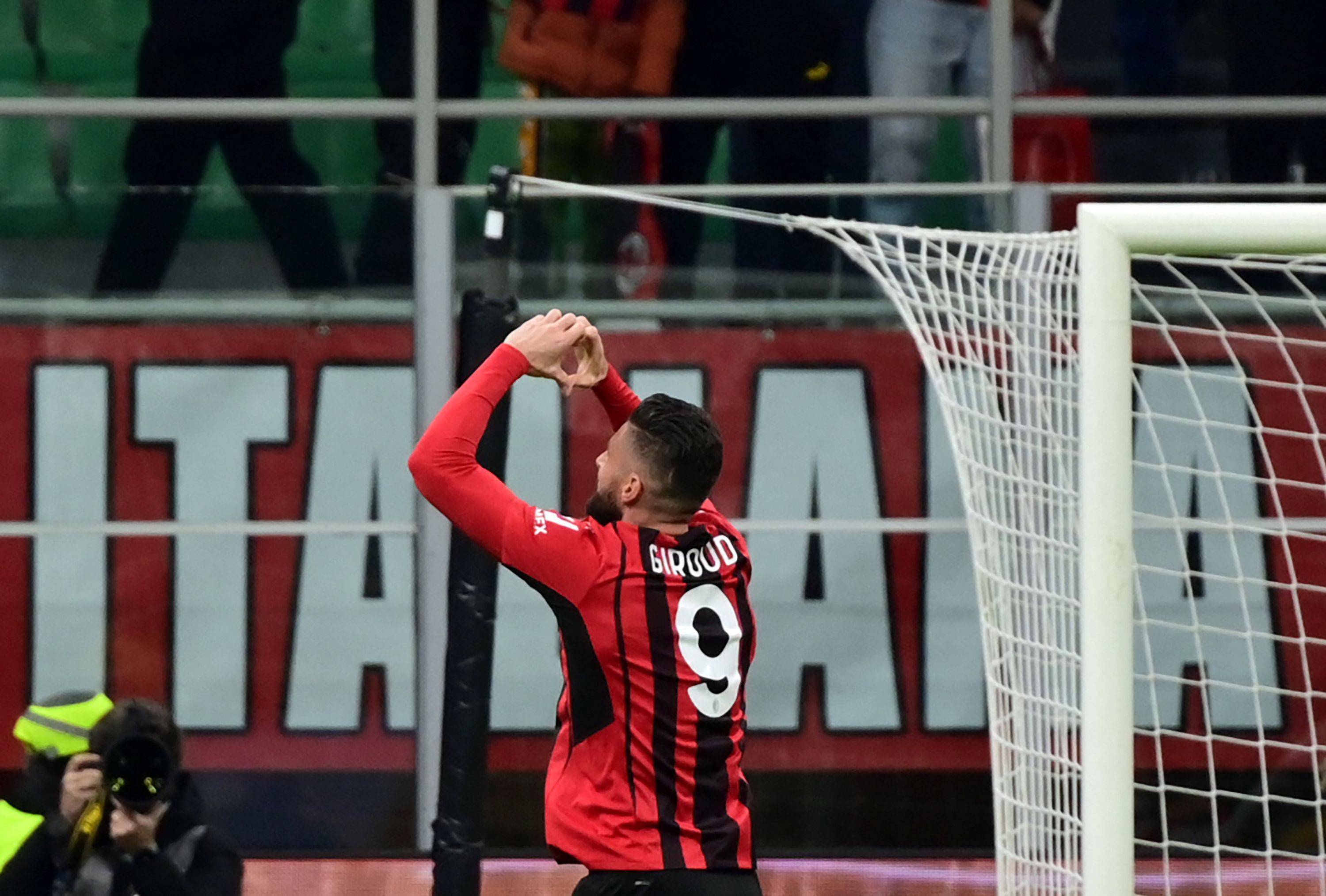 意甲联赛中，AC米兰队士气高昂，屡战屡胜